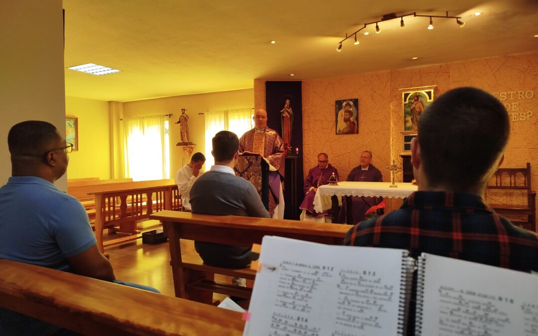 Visita del administrador diocesano al Seminario