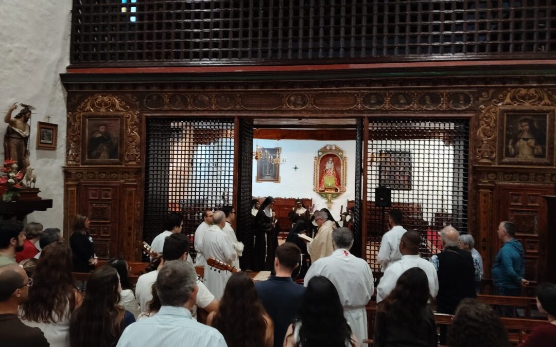 Celebramos la Eucaristía junto a las hermanas de Santa Clara de La Laguna