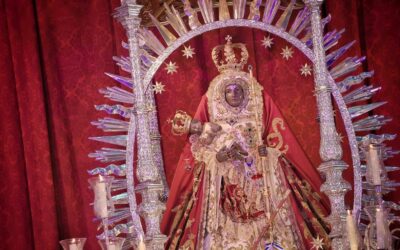 Con María de Candelaria, seguimos caminando hacia Cristo